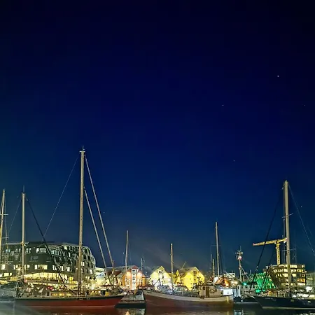 Jolly Good Times Sailing *